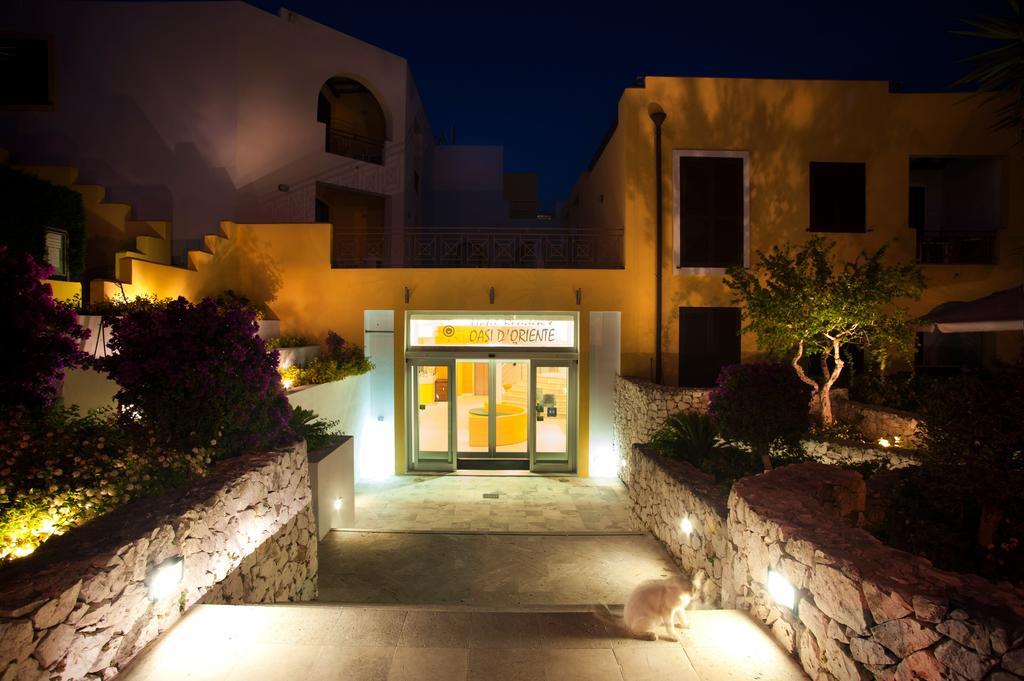 Oasi D'Oriente Aparthotel Santa Cesarea Terme Exteriör bild