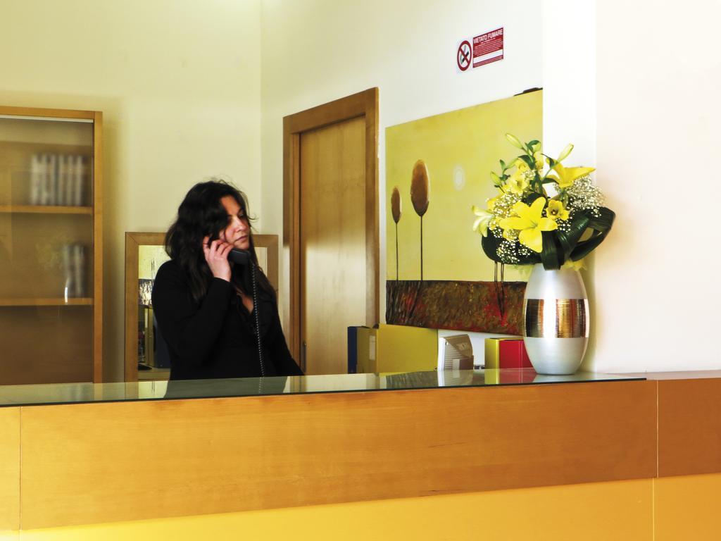 Oasi D'Oriente Aparthotel Santa Cesarea Terme Exteriör bild