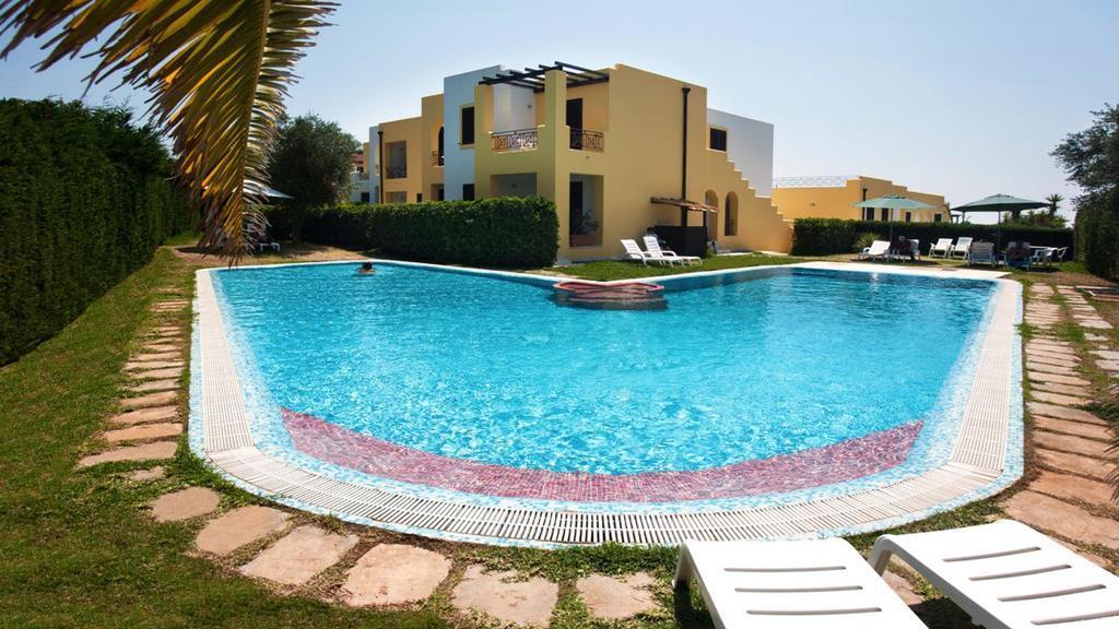 Oasi D'Oriente Aparthotel Santa Cesarea Terme Exteriör bild